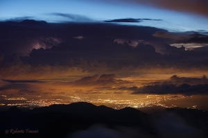 Granada bajo una tormenta eléctrica