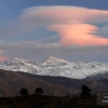 Colosos al anochecer